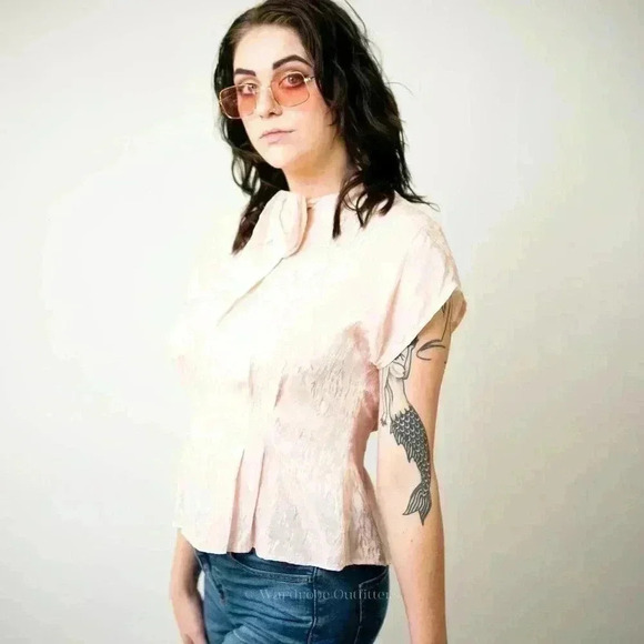 Vintage 80s Pastel Pink Short Sleeve Bow Tie Button Up Blouse - Picture 5 of 11